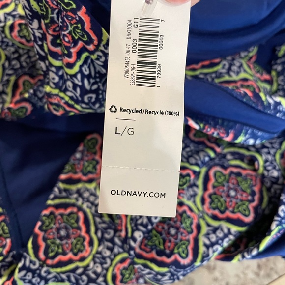 NWT TANKINI TOP - Picture 4 of 5